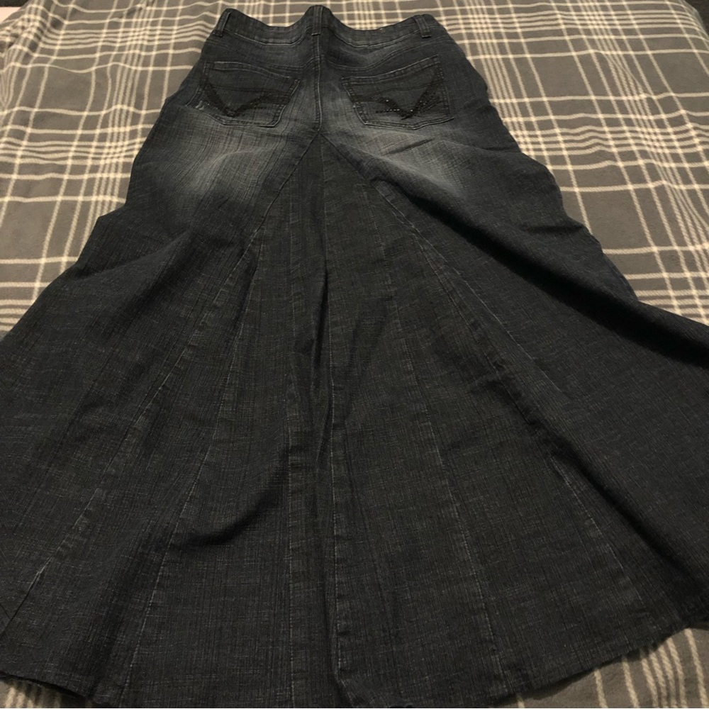 Unique Black Jean Mermaid Flare Skirt Diamanté Accents on back pockets Size 5 - Picture 13 of 16